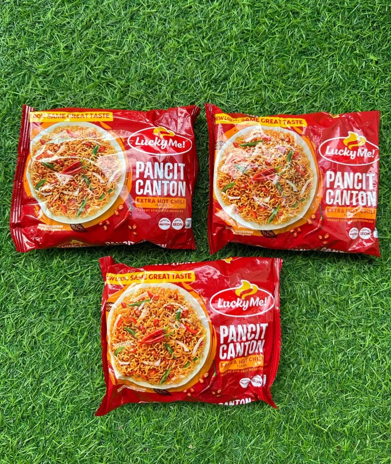 Lucky Me Pancit Canton (Extra Hot Chili, Chilimansi, Kalamansi)